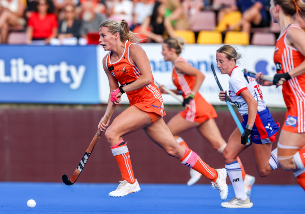 2 5 - HockeyOne: Round Seven Wrap: Home advantage causes havoc as semi-finalists decided - Home advantage in the final round causes devastation for the Tassie Tigers and elation for the Brisbane Blaze, as the final spots are booked for this weekend’s Road to Hobart finals series.